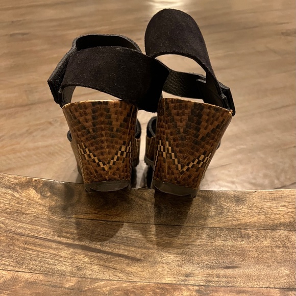 Pedro Garcia Sandal - Size 8 - Picture 4 of 11